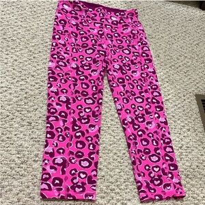 Lilly Pulitzer pink heart leopard leggings. Luxletic. Medium. Valentine. EUC